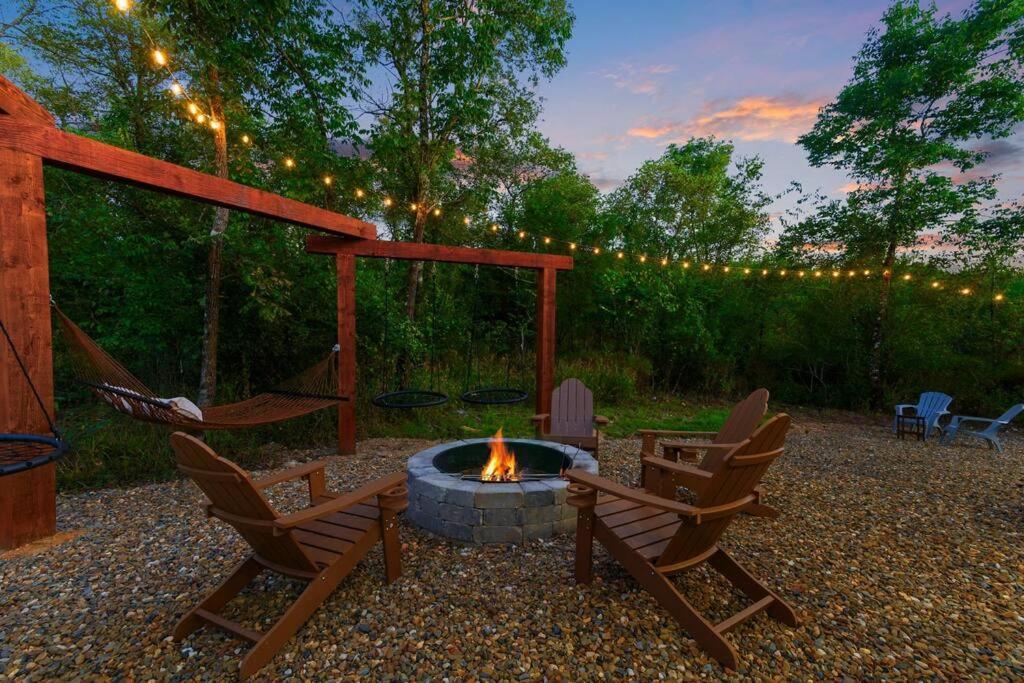 فيلا Under The Stars - Secluded, Hot Tub, Firepit, Games بروكن بو المظهر الخارجي الصورة