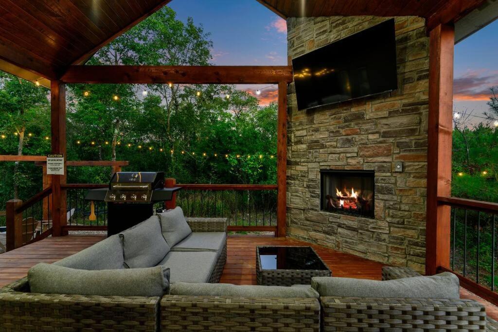 فيلا Under The Stars - Secluded, Hot Tub, Firepit, Games بروكن بو المظهر الخارجي الصورة