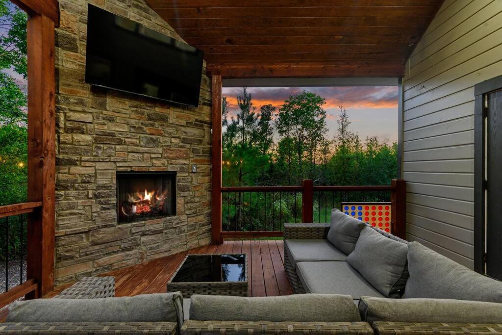 فيلا Under The Stars - Secluded, Hot Tub, Firepit, Games بروكن بو المظهر الخارجي الصورة